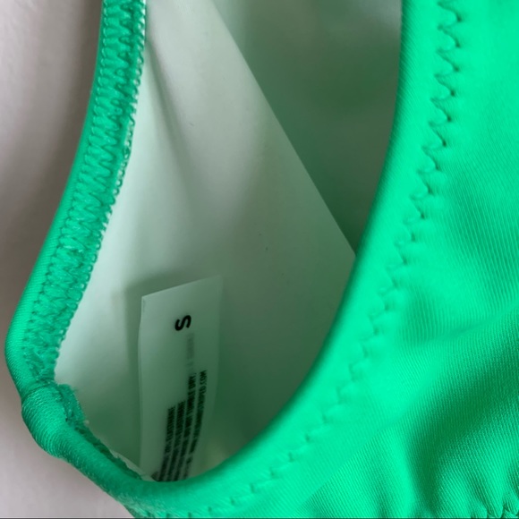 Solid & Striped The Beverly Swim Top Cricket green - Picture 4 of 9